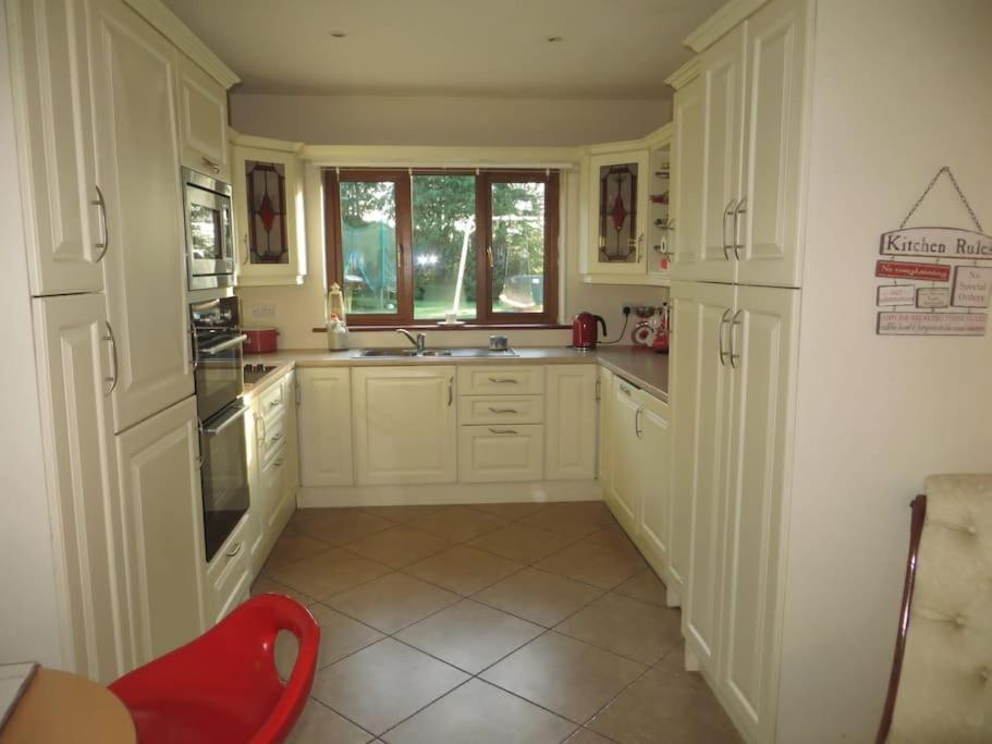 Borodino Studio Apartment Enniscorthy Eksteriør bilde